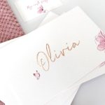 Mooi geboortekaartje voor Olivia met goudfolie details